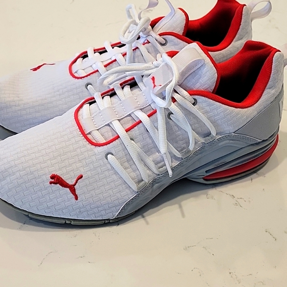 Puma Men's White and Red Sneakers Sz 9.5